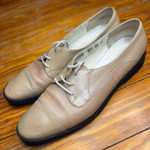 Salvatore Ferragamo Boutique Extra Light Oxford Loafers Size 10 - Picture 2 of 12